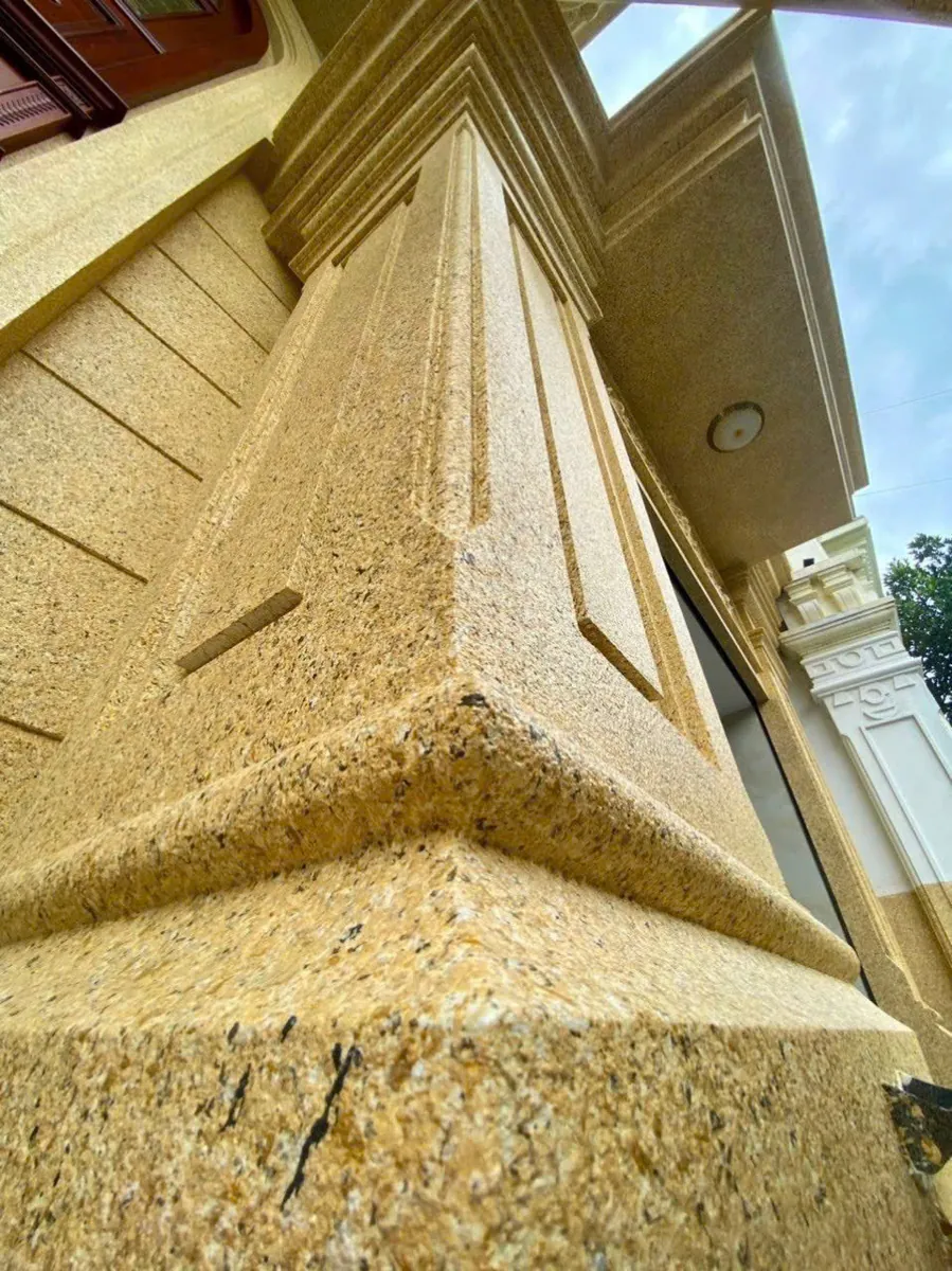 Cận cảnh chi tiết phào chỉ vân đá vàng granite